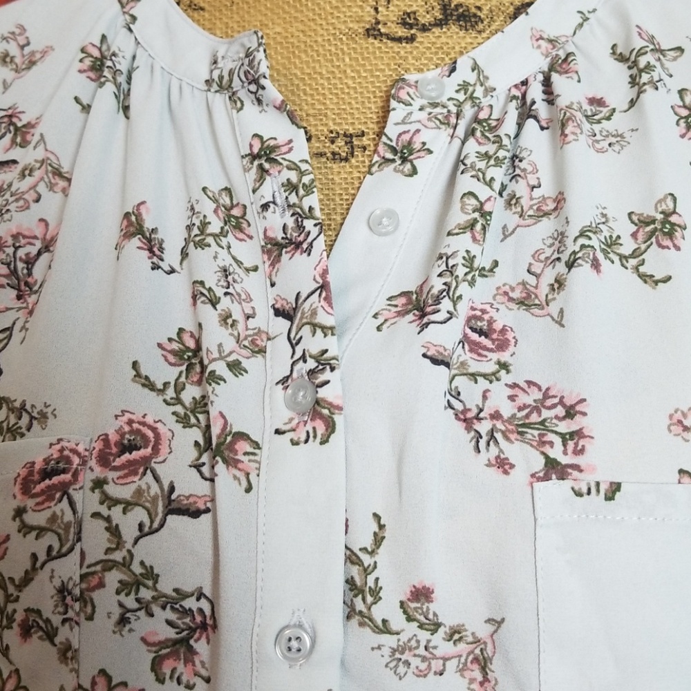 Blouse - Picture 4 of 5